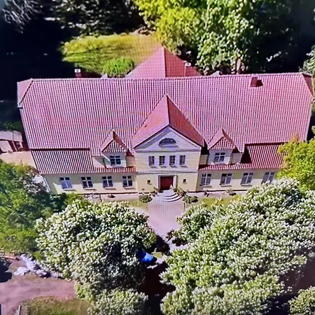 Gutshaus Haidhof * Gingst